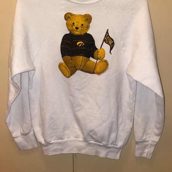 Iowa best hoodie used size: 25” x 18” - Picture 5 of 6